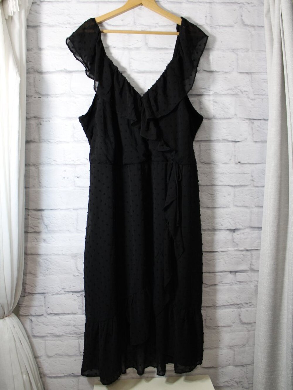 Lily Rose 2X Black Swiss Dot Faux Wrap Deep V Neck Sleeveless Ruffle Midi Dress